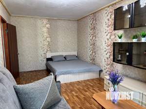 1-к квартира, посуточно, 41м2, 8/10 этаж