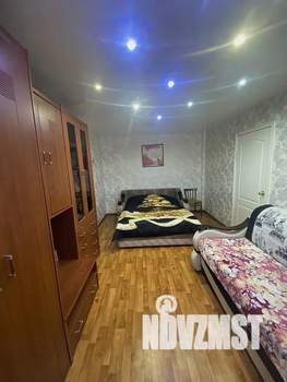 1-к квартира, посуточно, 40м2, 8/10 этаж