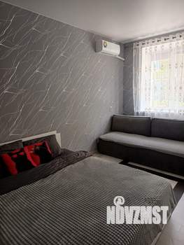 Студия квартира, посуточно, 30м2, 1/5 этаж