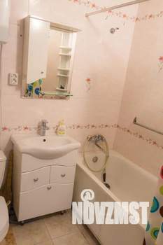 1-к квартира, посуточно, 32м2, 9/9 этаж