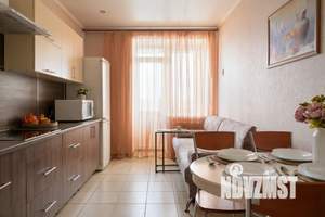 1-к квартира, посуточно, 43м2, 1/1 этаж