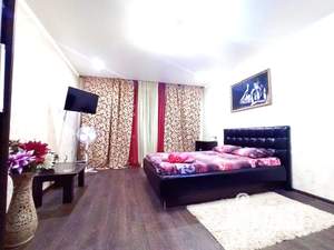 1-к квартира, посуточно, 40м2, 13/14 этаж