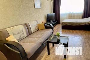 1-к квартира, посуточно, 35м2, 7/10 этаж