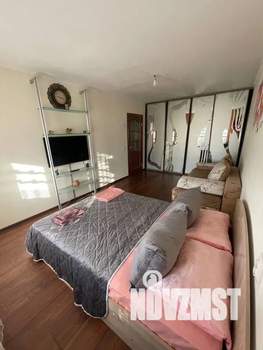 1-к квартира, посуточно, 38м2, 3/9 этаж