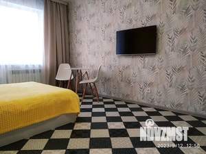 Студия квартира, посуточно, 25м2, 1/22 этаж