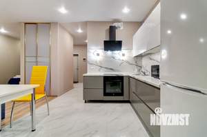 1-к квартира, посуточно, 54м2, 1/1 этаж