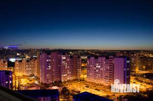 Студия квартира, посуточно, 46м2, 12/16 этаж