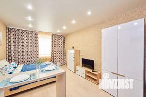 Студия квартира, посуточно, 38м2, 1/16 этаж