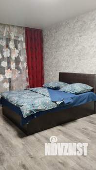 1-к квартира, посуточно, 40м2, 6/9 этаж