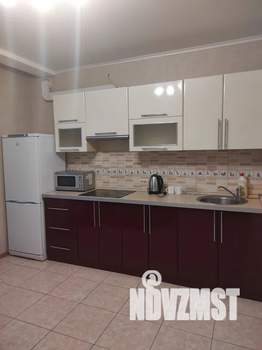 1-к квартира, посуточно, 40м2, 13/16 этаж