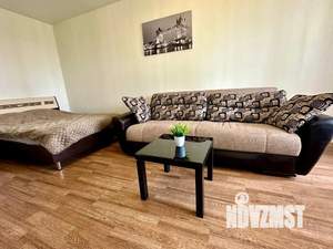 1-к квартира, посуточно, 40м2, 11/18 этаж