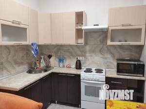 1-к квартира, посуточно, 36м2, 1/3 этаж