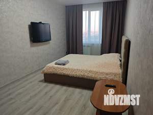 1-к квартира, посуточно, 40м2, 15/18 этаж
