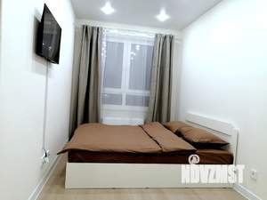 1-к квартира, посуточно, 36м2, 13/18 этаж