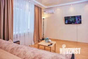 Студия квартира, посуточно, 40м2, 1/10 этаж