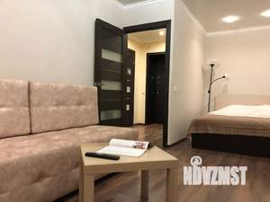 1-к квартира, посуточно, 36м2, 3/10 этаж