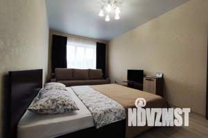 1-к квартира, посуточно, 40м2, 2/10 этаж