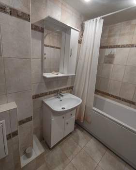 3-к квартира, на длительный срок, 70м2, 1/10 этаж