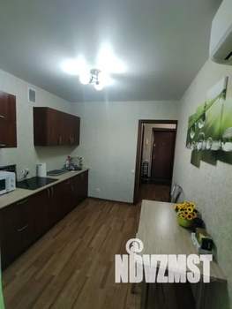 1-к квартира, посуточно, 32м2, 7/10 этаж