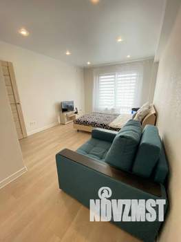 1-к квартира, посуточно, 38м2, 16/18 этаж