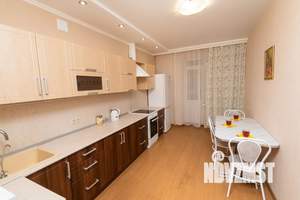 1-к квартира, посуточно, 55м2, 7/14 этаж