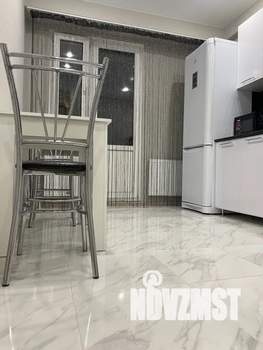 1-к квартира, посуточно, 33м2, 6/18 этаж