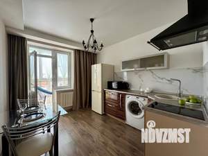 1-к квартира, посуточно, 40м2, 11/16 этаж