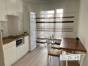 1-к квартира, посуточно, 40м2, 6/18 этаж