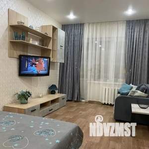 1-к квартира, посуточно, 32м2, 3/5 этаж