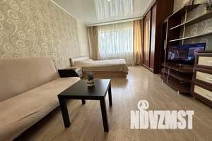 1-к квартира, посуточно, 35м2, 1/10 этаж
