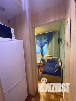 1-к квартира, посуточно, 40м2, 8/10 этаж