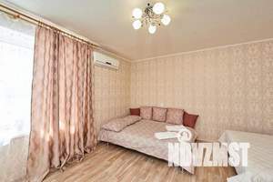 1-к квартира, посуточно, 38м2, 4/5 этаж