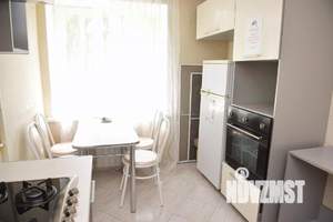2-к квартира, посуточно, 55м2, 1/1 этаж