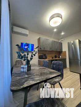 1-к квартира, посуточно, 42м2, 11/18 этаж