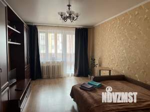 1-к квартира, посуточно, 39м2, 8/10 этаж