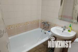 1-к квартира, посуточно, 38м2, 8/10 этаж