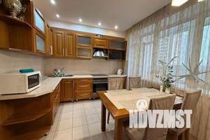 1-к квартира, посуточно, 50м2, 6/14 этаж