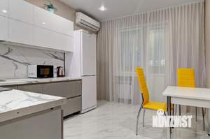 1-к квартира, посуточно, 54м2, 1/1 этаж