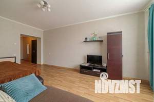 1-к квартира, посуточно, 46м2, 7/15 этаж