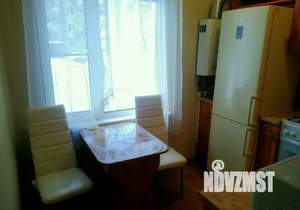 2-к квартира, посуточно, 40м2, 1/5 этаж