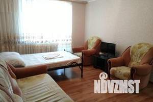 1-к квартира, посуточно, 38м2, 8/10 этаж