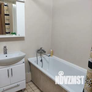 1-к квартира, посуточно, 42м2, 5/8 этаж