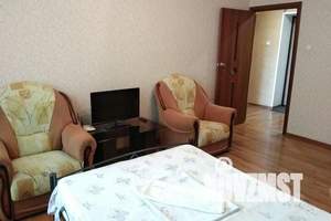 1-к квартира, посуточно, 38м2, 8/10 этаж