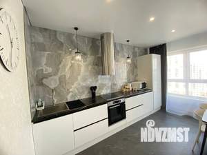 1-к квартира, посуточно, 33м2, 8/18 этаж