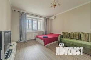 1-к квартира, посуточно, 43м2, 8/14 этаж