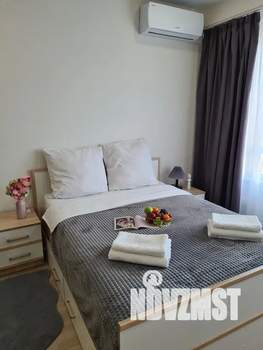 Студия квартира, посуточно, 33м2, 17/17 этаж