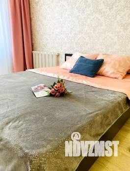 1-к квартира, посуточно, 38м2, 3/9 этаж