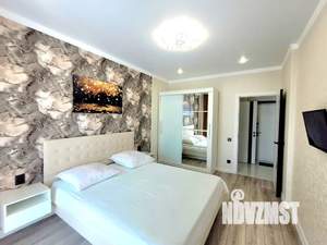 1-к квартира, посуточно, 50м2, 12/18 этаж