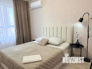 1-к квартира, посуточно, 42м2, 6/18 этаж