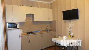 1-к квартира, посуточно, 43м2, 7/10 этаж